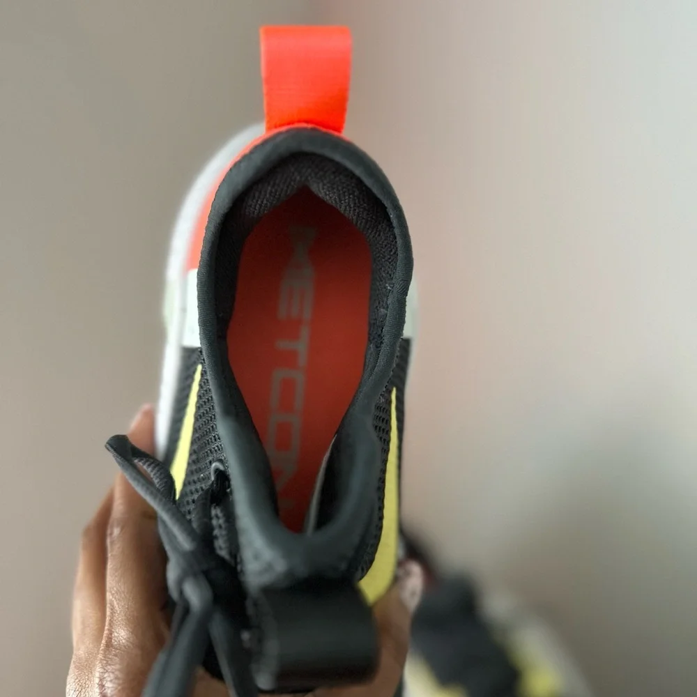 NIKE Colorway: Dark Smoke Grey/Bright Mango/Barely/Green/Light Zitron size 8.5 - Picture 12 of 13